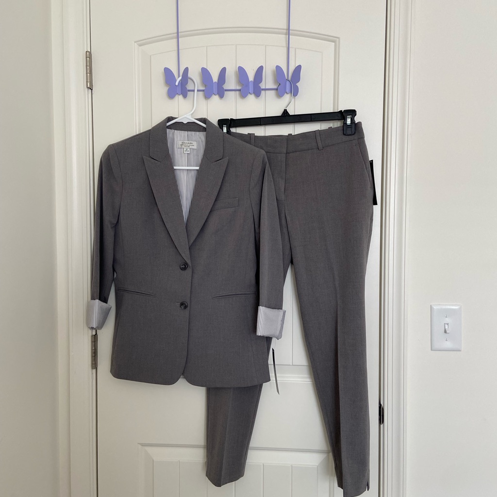 New Tahari Womenâs Heather Gray Pantsuit Blazer Jacket Dress Pants Set 6 Petite
